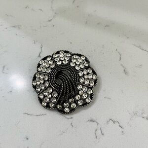 Elegant Vintage Brooch
